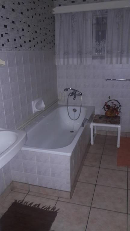 Guesthouse Villa Nina 奥卡汉贾 外观 照片