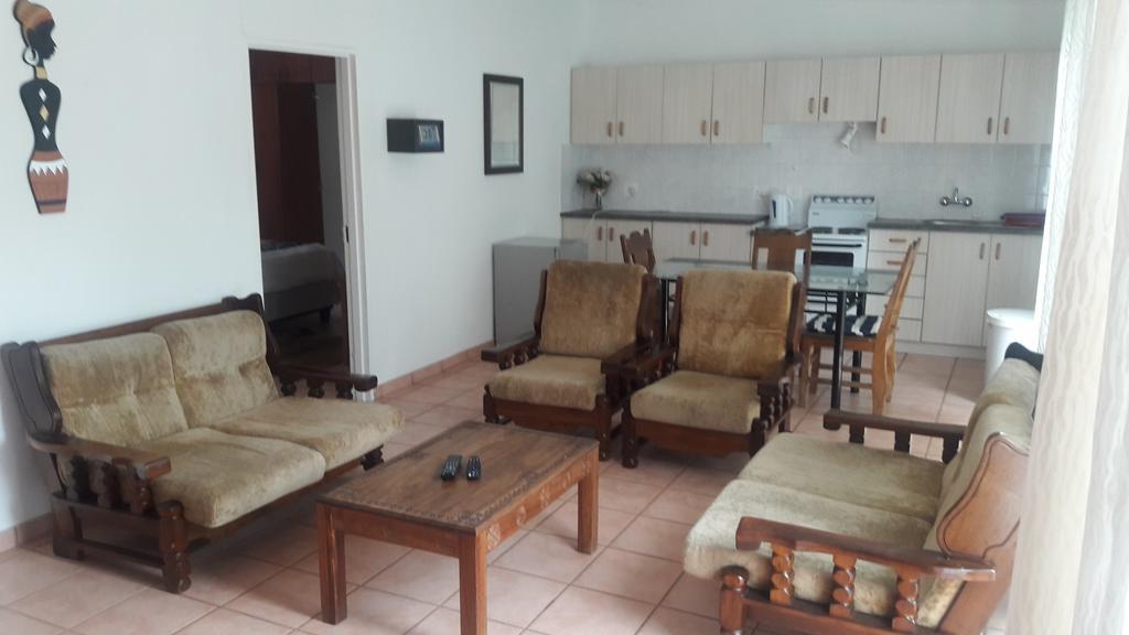 Guesthouse Villa Nina 奥卡汉贾 外观 照片